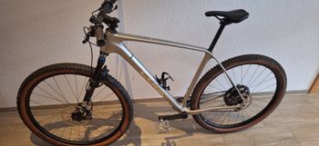 Used CUBE REACTION C:62, RACE 2025 2025 Mountainbike — image 2 of 3