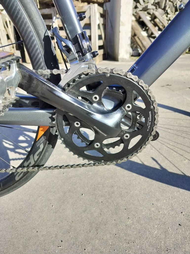 Used Giant FastRoad CoMax 2 2018 Road & Gravel, Light Gray — image 4 of 9
