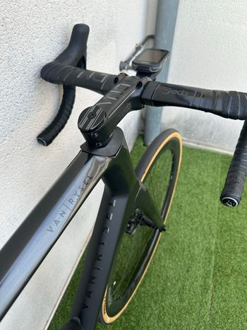 Used Van rysel Road Bike FCR Ultegra Di2 2024 2024 Road & Gravel, Hellgrau — image 4 of 9