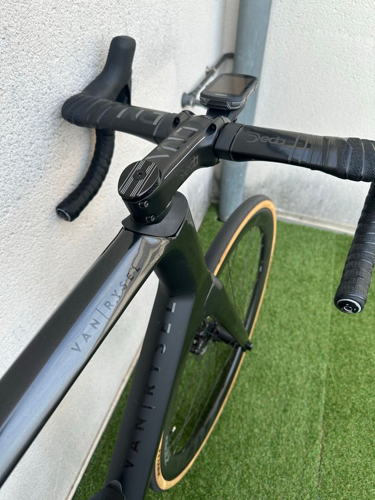 Used Van rysel Road Bike FCR Ultegra Di2 2024 2024 Road & Gravel, Hellgrau — image 4 of 9