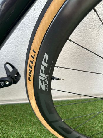 Used Van rysel Road Bike FCR Ultegra Di2 2024 2024 Road & Gravel, Hellgrau — image 7 of 9