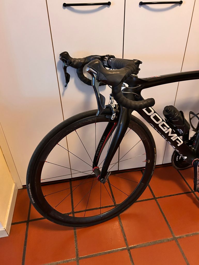 Used Pinarello Dogma F8 Xlight Dura-Ace Di2 Bike 2019 2019 Road & Gravel, Schwarz — image 1 of 5