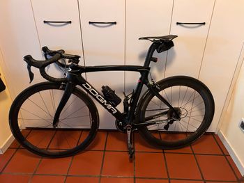 Used Pinarello Dogma F8 Xlight Dura-Ace Di2 Bike 2019 2019 Road & Gravel, Schwarz — image 4 of 5