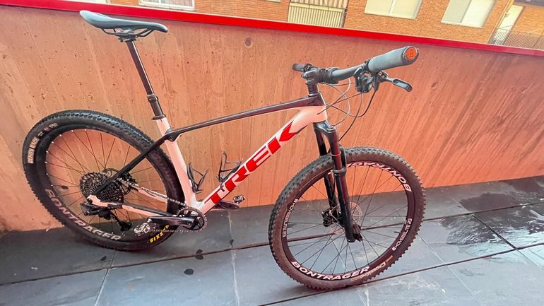 Used Trek Procaliber 9.7 2023 2023 Mountainbike, White, 29, 27.5 — image 6 of 9