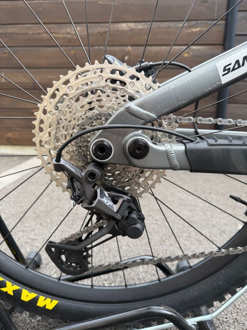 Gebrauchtes Santa Cruz Vala AL Deore 2026 2026 Mountainbike, Hellgrau, 29, 27.5 — Bild 3 von 6