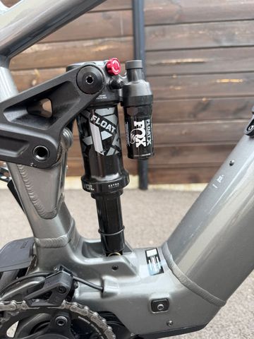 Gebrauchtes Santa Cruz Vala AL Deore 2026 2026 Mountainbike, Hellgrau, 29, 27.5 — Bild 5 von 6