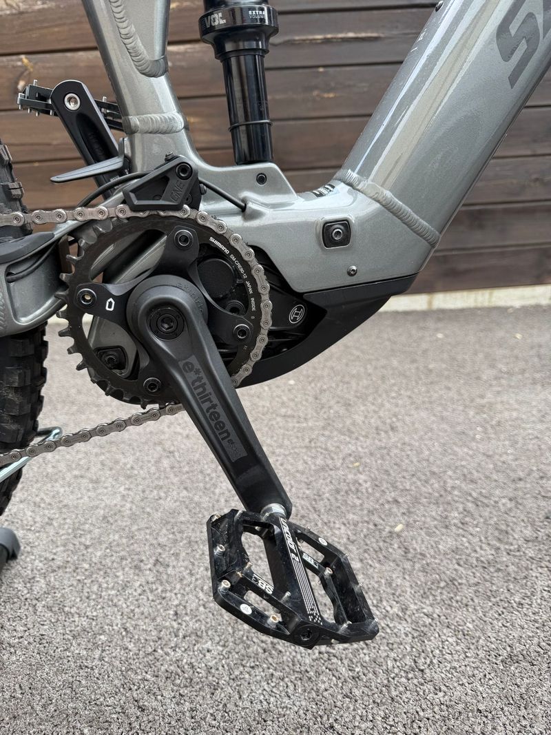 Gebrauchtes Santa Cruz Vala AL Deore 2026 2026 Mountainbike, Hellgrau, 29, 27.5 — Bild 4 von 6