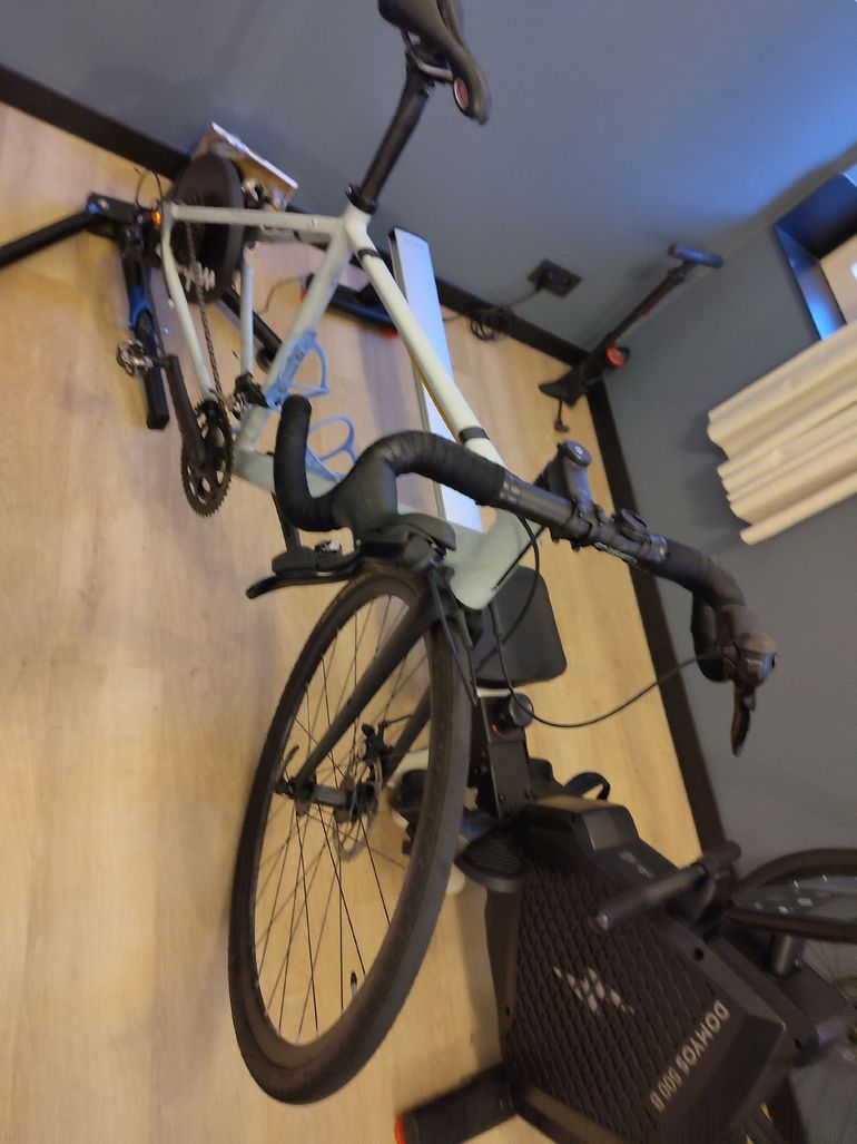 Used TRIBAN RC120 Women's Disc Gravel Adventure Bike - - Microshift 2020 2020 Road & Gravel, Green — image 1 of 5