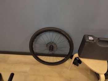 Used TRIBAN RC120 Women's Disc Gravel Adventure Bike - - Microshift 2020 2020 Road & Gravel, Green — image 4 of 5