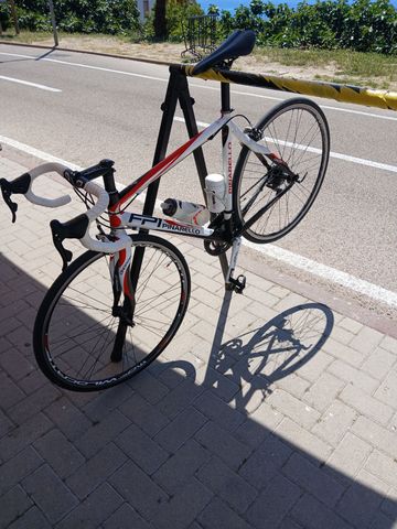 Used Pinarello Fp1 2017 Road & Gravel, Red — image 5 of 5