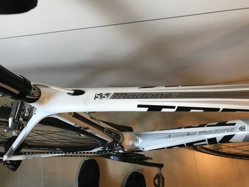 Used Trek Madone 5.5 2011 2011 Road & Gravel, White — image 2 of 12