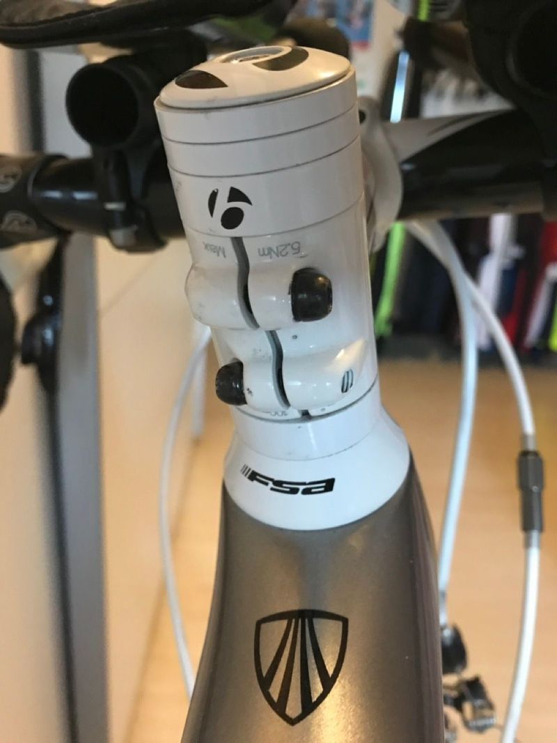 Used Trek Madone 5.5 2011 2011 Road & Gravel, White — image 8 of 12