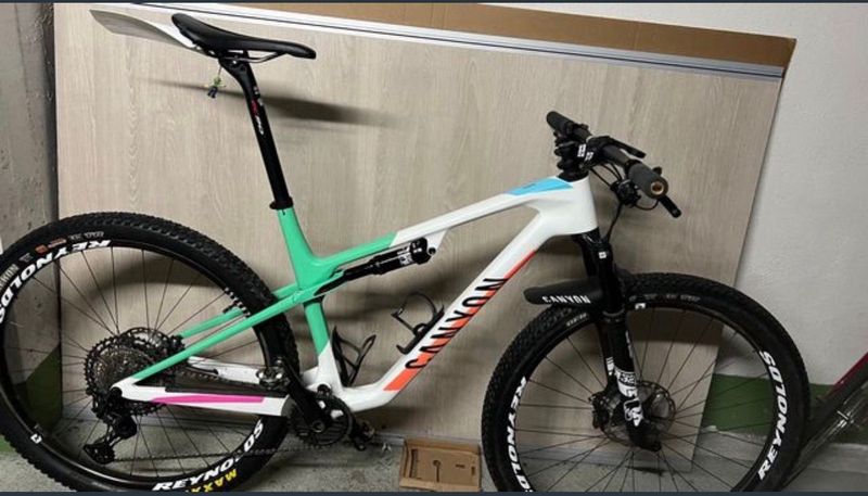 Gebrauchtes Canyon Lux World Cup CF 7 2023 2023 MTB
