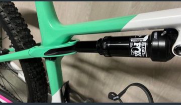 Brugt Canyon Lux World Cup CF 7 2023 2023 Mountainbike — billede 2 af 5