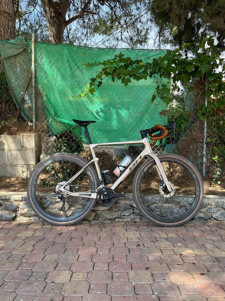 Used BH GRAVEL AT Shimano GRX 2024 Road & Gravel, Orange — image 8 of 8