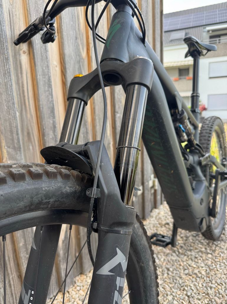 Used Specialized Turbo Kenevo Comp 2022 2022 Mountainbike, Green, 27.5 — image 2 of 10