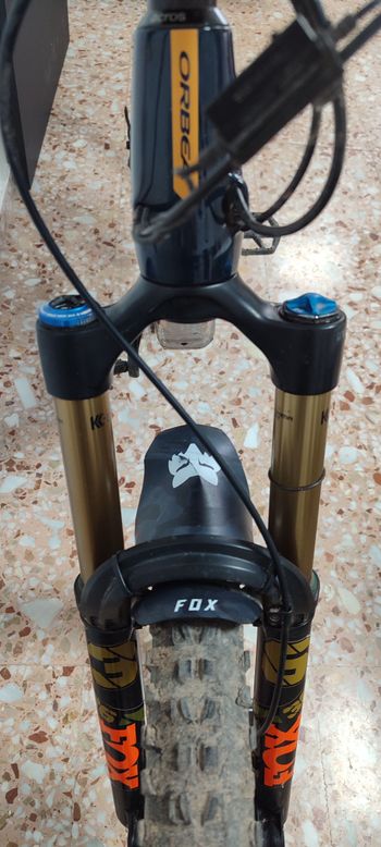 Used Orbea Rise Shimano Deore XT 2021 Mountainbike, Blue — image 3 of 18