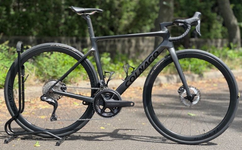 Used Colnago V4Rs Disc Ultegra Di2 8100 w/Fulcrum Racing Wind 400 Wheels 2024 2024 Road & Gravel, Black — image 1 of 22