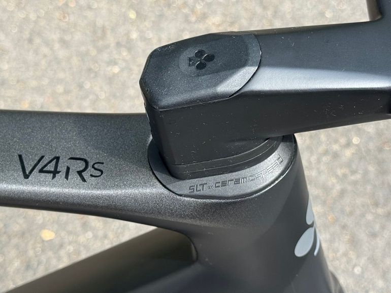 Used Colnago V4Rs Disc Ultegra Di2 8100 w/Fulcrum Racing Wind 400 Wheels 2024 2024 Road & Gravel, Black — image 5 of 22