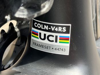 Used Colnago V4Rs Disc Ultegra Di2 8100 w/Fulcrum Racing Wind 400 Wheels 2024 2024 Road & Gravel, Black — image 13 of 22