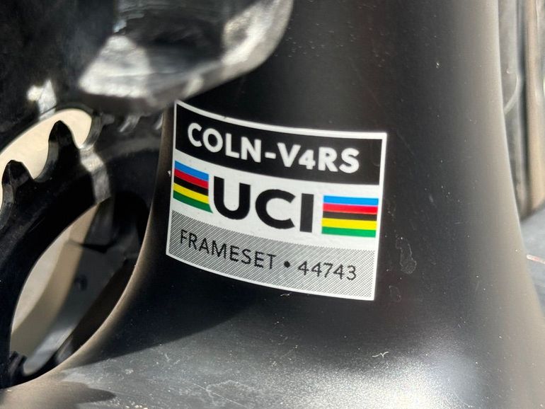 Used Colnago V4Rs Disc Ultegra Di2 8100 w/Fulcrum Racing Wind 400 Wheels 2024 2024 Road & Gravel, Black — image 13 of 22