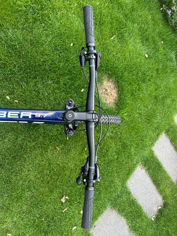 Used Trek Procaliber 9.7 2023 2023 Mountainbike, Blue, 29, 27.5 — image 12 of 13