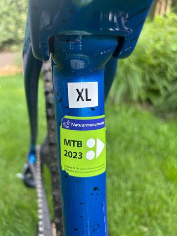 Used Trek Procaliber 9.7 2023 2023 Mountainbike, Blue, 29, 27.5 — image 4 of 13