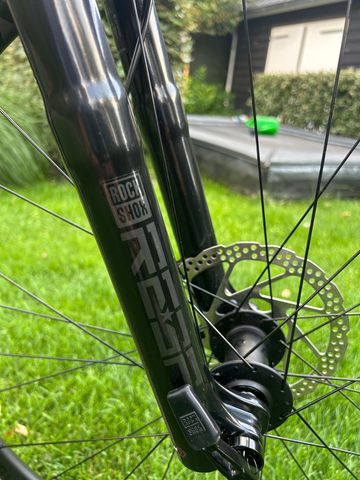Used Trek Procaliber 9.7 2023 2023 Mountainbike, Blue, 29, 27.5 — image 11 of 13