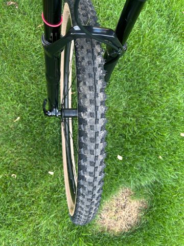 Used Trek Procaliber 9.7 2023 2023 Mountainbike, Blue, 29, 27.5 — image 6 of 13
