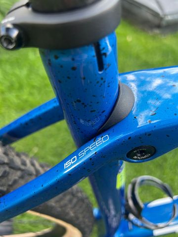 Used Trek Procaliber 9.7 2023 2023 Mountainbike, Blue, 29, 27.5 — image 7 of 13