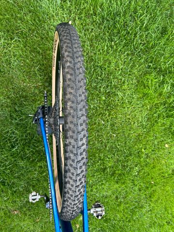 Used Trek Procaliber 9.7 2023 2023 Mountainbike, Blue, 29, 27.5 — image 5 of 13