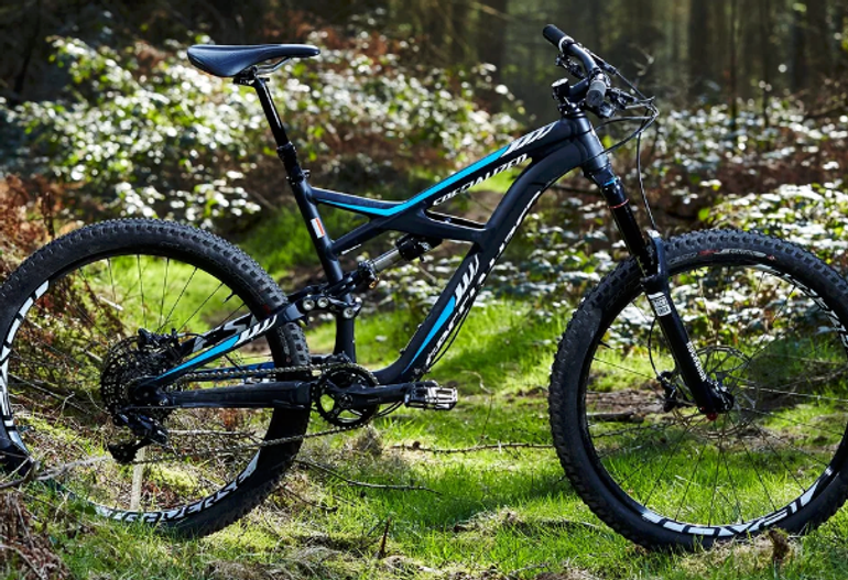 Used Specialized Enduro Comp 27.5 2018 2018 Mountainbike, Black, 27.5 — image 1 of 5