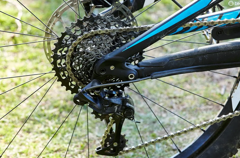 Used Specialized Enduro Comp 27.5 2018 2018 Mountainbike, Black, 27.5 — image 3 of 5