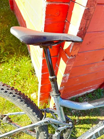 Giant Stance 29 2 2022 2022 Mountainbike de segunda mano, Gris claro — imagen 12 de 16
