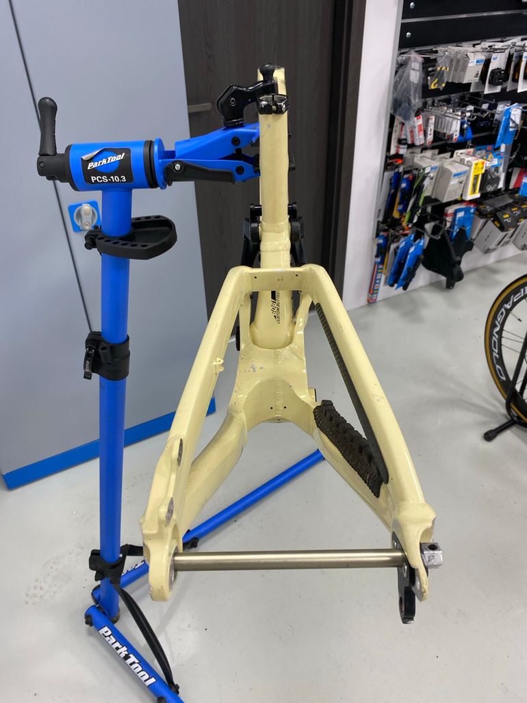Used Scott Gambler 720 2019 Frameset 2019 Mountainbike — image 5 of 8