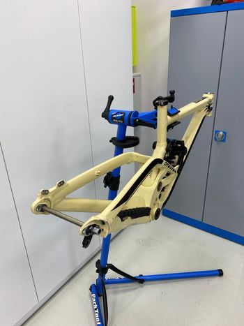 Used Scott Gambler 720 2019 Frameset 2019 Mountainbike — image 8 of 8