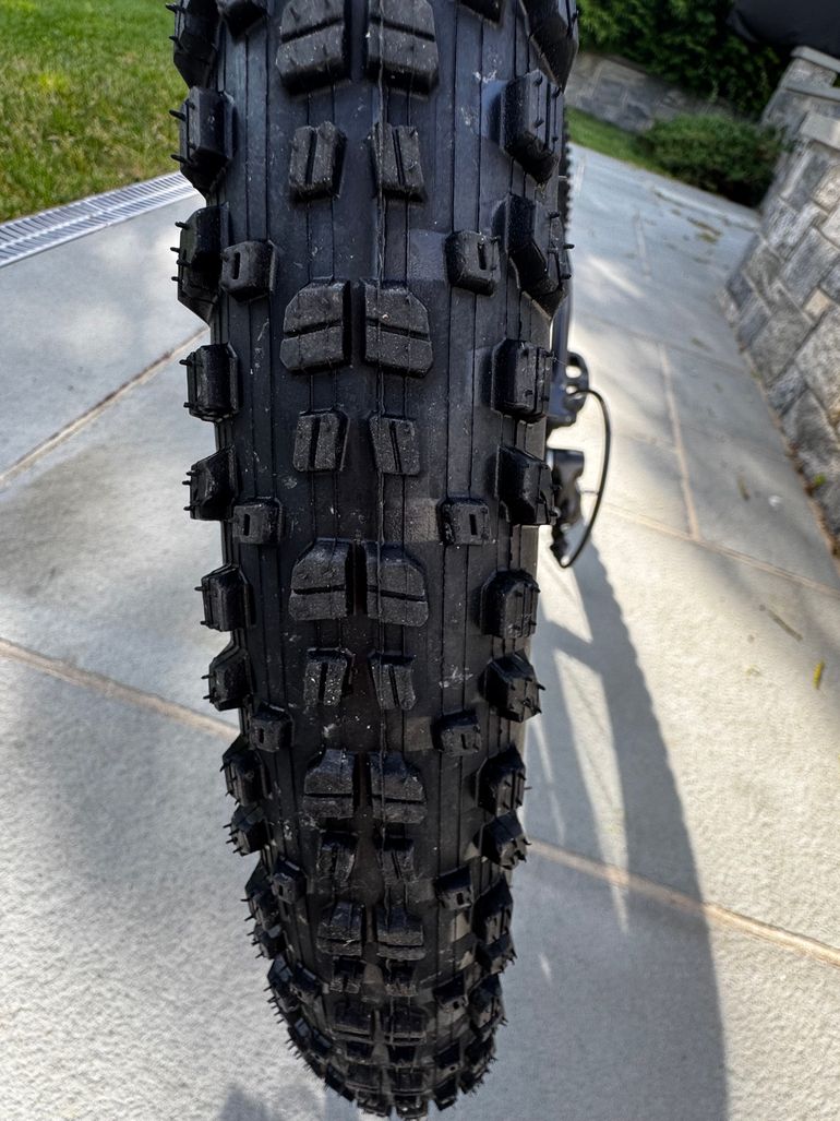 Used Trek Marlin 5 2020 2020 Mountainbike, Black, 27.5, 29 — image 7 of 10