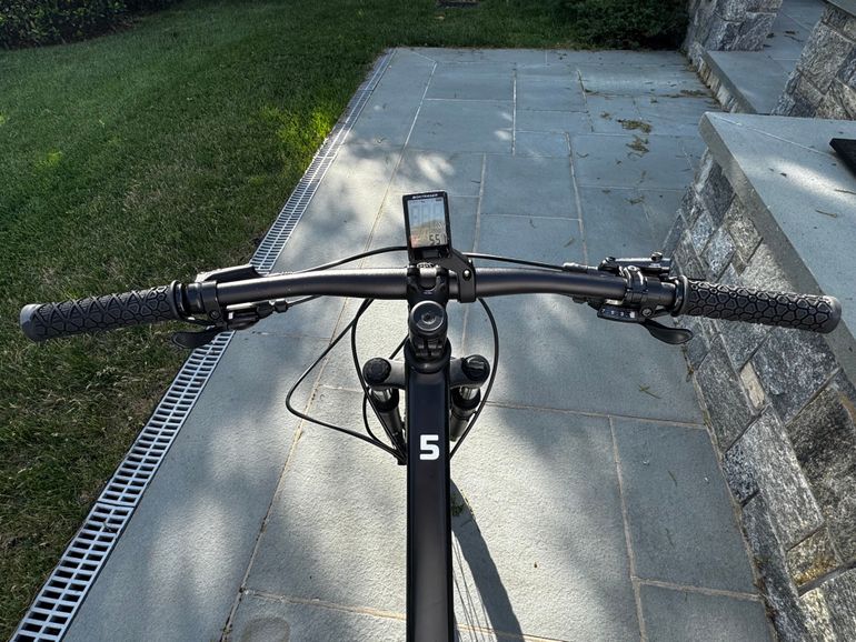 Used Trek Marlin 5 2020 2020 Mountainbike, Black, 27.5, 29 — image 8 of 10