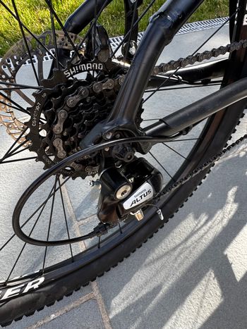 Used Trek Marlin 5 2020 2020 Mountainbike, Black, 27.5, 29 — image 9 of 10