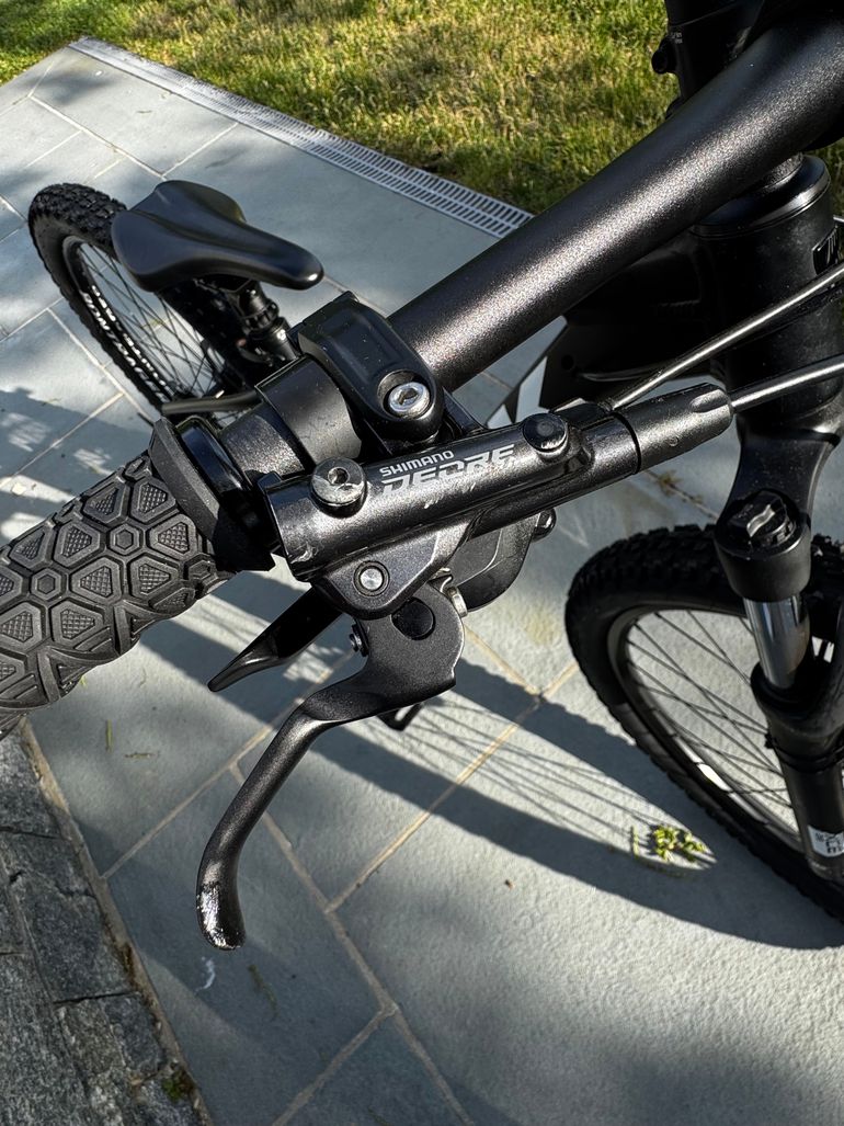 Used Trek Marlin 5 2020 2020 Mountainbike, Black, 27.5, 29 — image 4 of 10