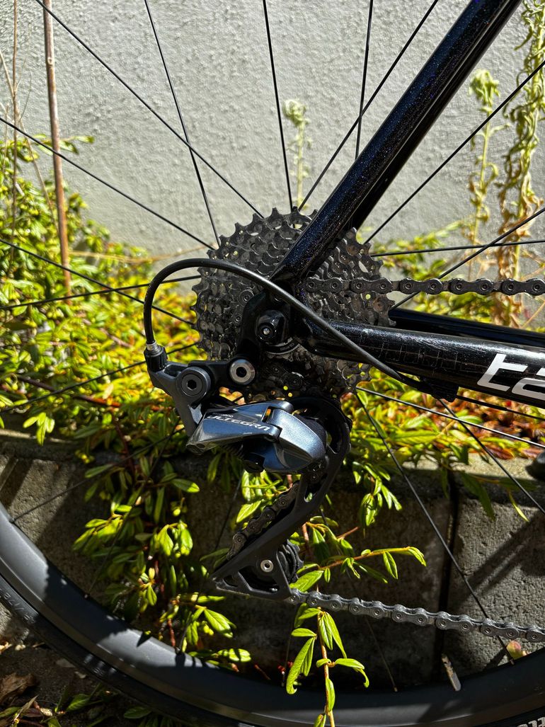 Used Specialized Tarmac Shimano Ultegra 2012 Road & Gravel — image 6 of 14