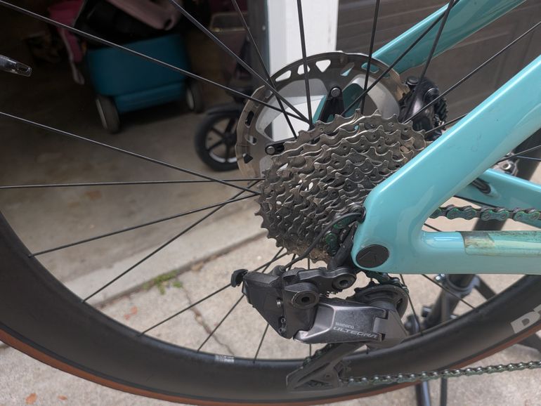 Used Canyon Aeroad CF SLX 8 Di2 2023 2023 Road & Gravel, Green — image 6 of 6