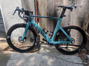 Used Canyon Aeroad CF SLX 8 Di2 2023 2023 Road & Gravel, Green — image 5 of 6