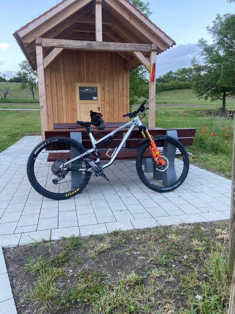 Commencal META TR SRAM GX Eagle 2022 Mountainbike d'occasion — image 2 sur 3