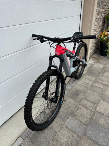 Used Canyon Neuron:ON 8 WMN 2022 2022 Mountainbike, Red, 27.5, 29 — image 3 of 6