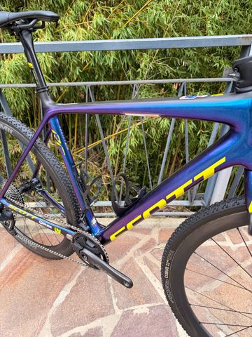 Scott Addict CX RC 2021 2021 Road & Gravel usato, Blu — immagine 4 di 10