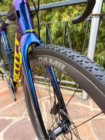 Scott Addict CX RC 2021 2021 Road & Gravel usato, Blu — immagine 3 di 10