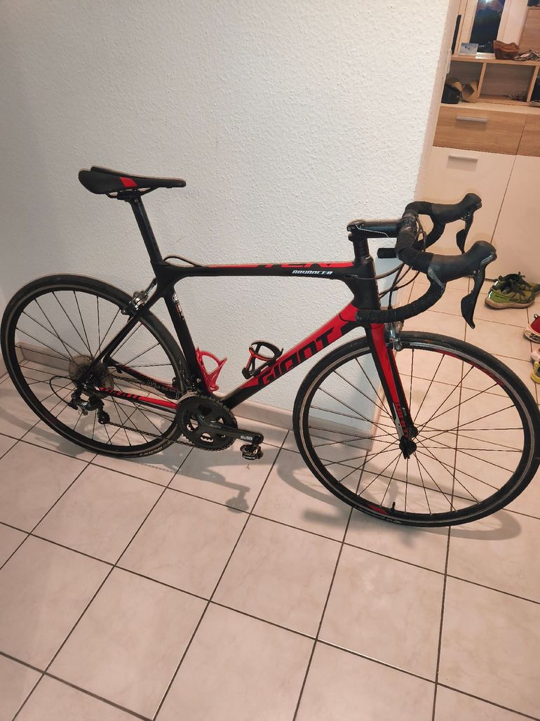 Used Giant GIANT TCR ADVANCED 2019 Road & Gravel, Red — image 2 of 7