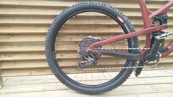 Used Propain Tyee Sram Eagle Transmission GX 2022 Mountainbike, Red — image 3 of 10