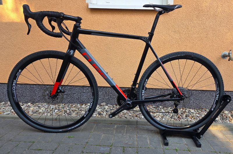 Used CUBE Cross Campagnolo Chorus 2018 Road & Gravel, Black — image 8 of 12